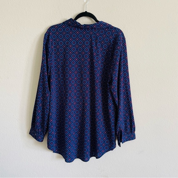 Catherines Women's Blue Patterned Top full button-down tunic flowy size 14/16W - Picture 5 of 8
